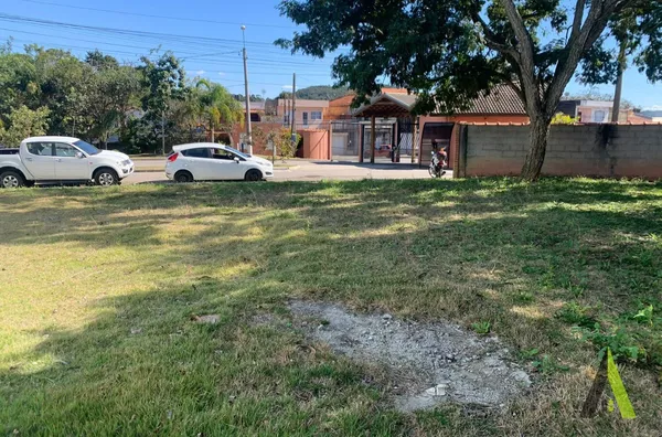 Terreno em Condomínio Fechado!