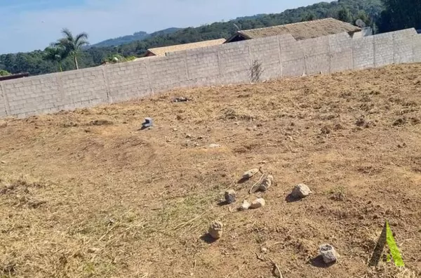 Terreno Próximo ao Roteiro do Vinho em São Roque!