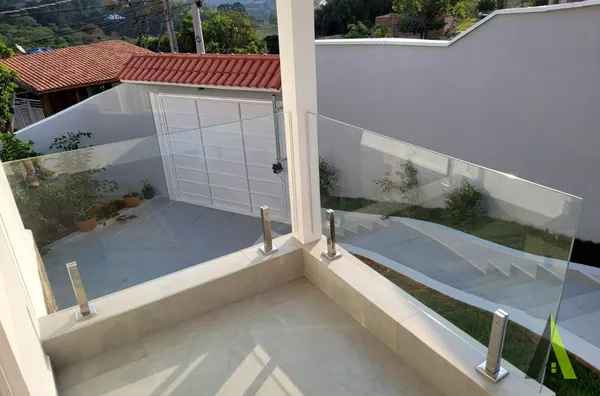 Casa Térrea com Área Gourmet Completa em São Roque!