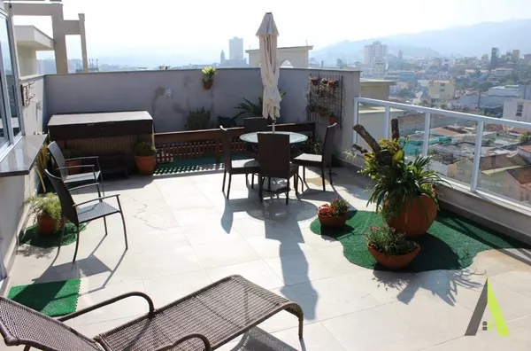 Apartamento Duplex no Centro de São Roque! 