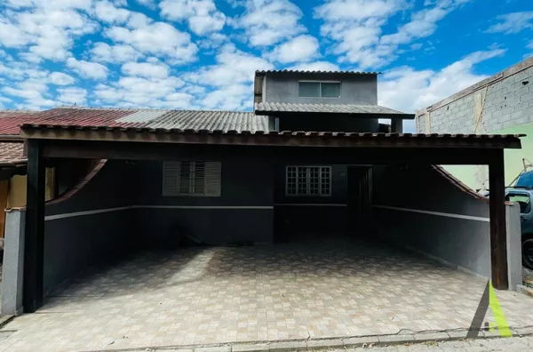 Casa em Condomínio Fechado em São Roque!