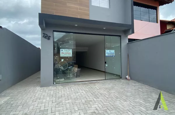 Salão Comercial Próximo ao Centro de São Roque! 