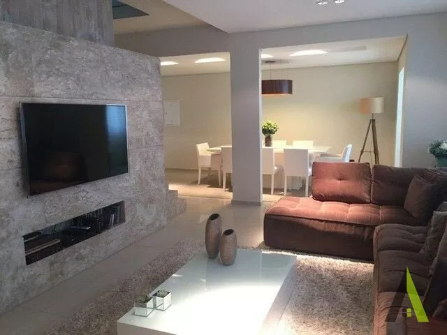 Apartamento Duplex no centro de So Roque! - AP615