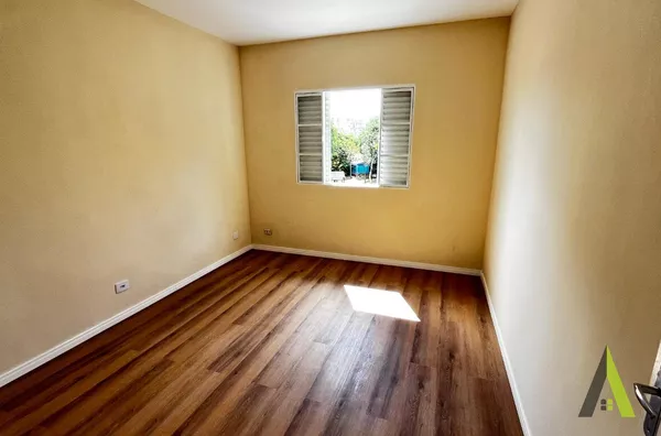 Casa Comercial  no Centro de São Roque  ! 