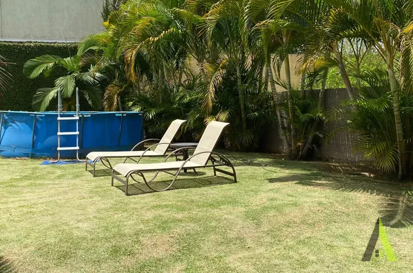  Casa no Condomínio mais Charmoso e Tradicional de São Roque!