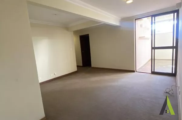 Apartamento Duplex no Centro de São Roque! 