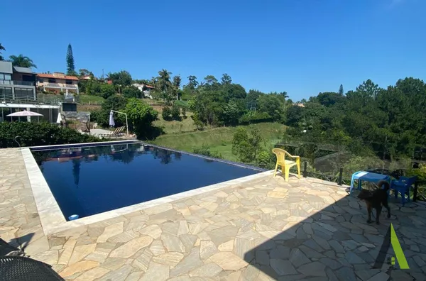 Chácara em Condomínio Porta do Sol em Mairinque! 