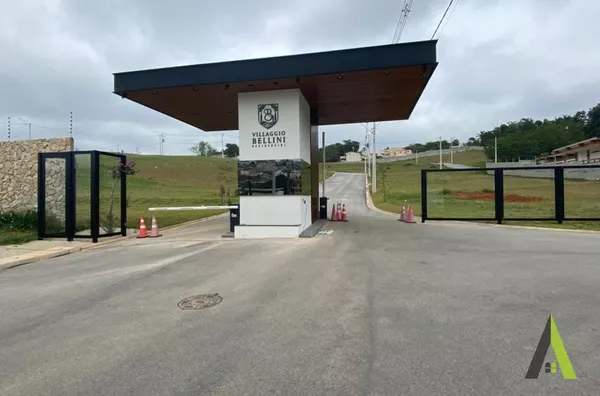 Terreno em Condomínio Fechado de Alto Padrão em São Roque!