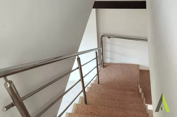 Sobrado no Centro de São Roque! 