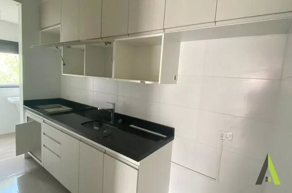 Apartamento em Bairro Tradicional de São Roque! 