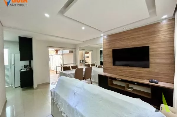 Sobrado em Condomínio Clube em São Roque! 