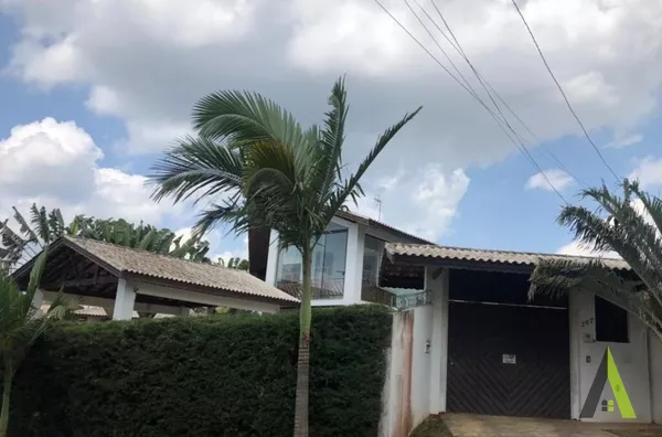 Casa em Bairro Nobre em São Roque! 