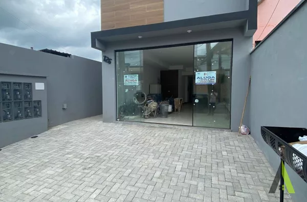 Salão Comercial Próximo ao Centro de São Roque! 