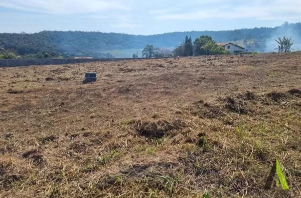 Terreno Próximo ao Roteiro do Vinho em São Roque!