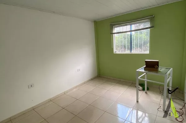 Galpão com Mezanino em São Roque! 