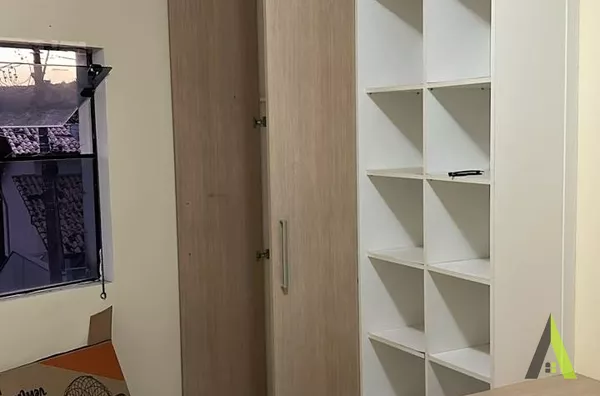  Casa com Piscina em Condomínio Fechado de São Roque! 