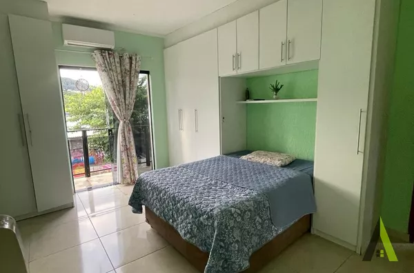 Sobrado com Área Gourmet completa em São Roque!