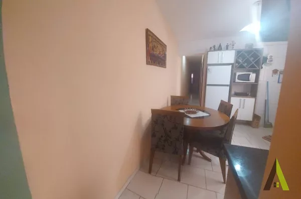 Casa com Edícula em São Roque!