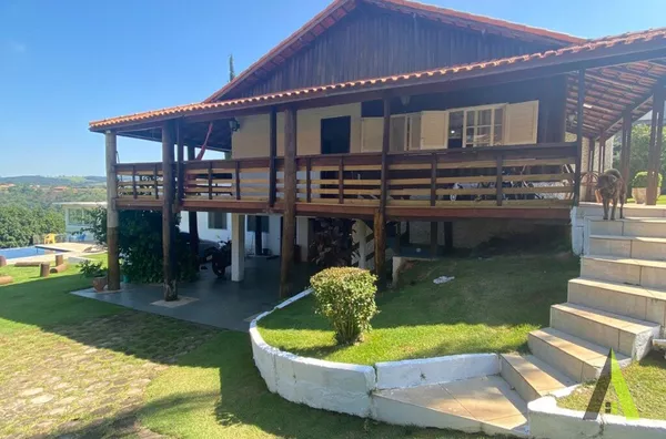 Chácara em Condomínio Porta do Sol em Mairinque! 