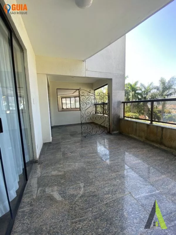 Apartamento Duplex no Centro de So Roque!  - AP937