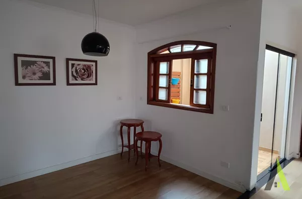 Sobrado em Bairro Tradicional de São Roque!