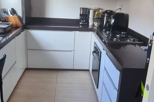 Sobrado em Condomínio Fechado em São Roque! 