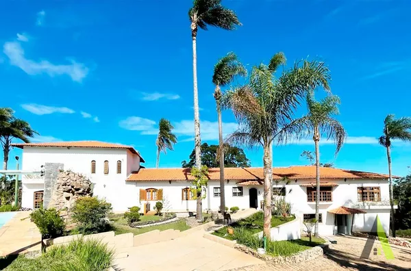 Sítio com Prainha Particular! Imóvel de Alto Luxo em São Roque!