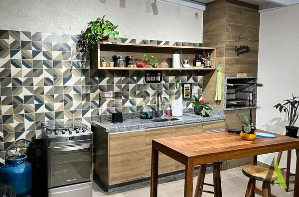 Casa Térrea em Condomínio Fechado de São Roque!