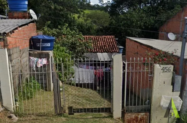 Casa Próximo ao Centro de São Roque! 