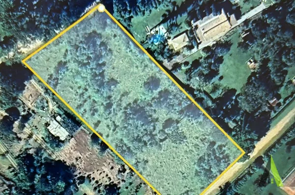 2 Terrenos Plano em São Roque!