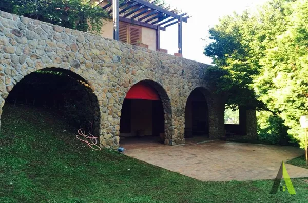 Casa de Alto Padrão com Área Gourmet em São Roque!