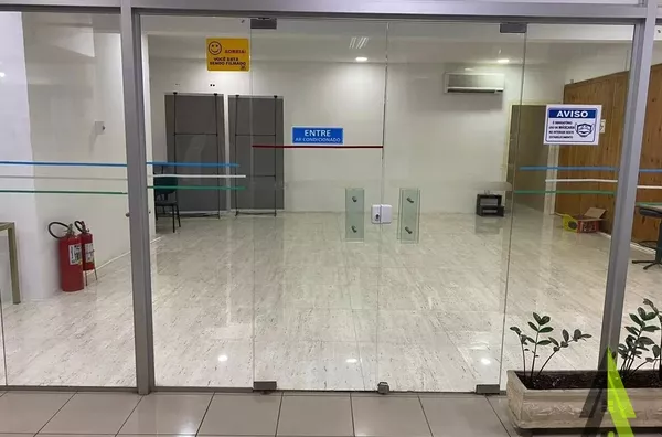 Sala Comercial Decorada em São Roque!