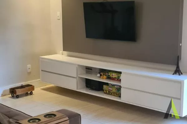 Sobrado em Condomínio Fechado em São Roque! 