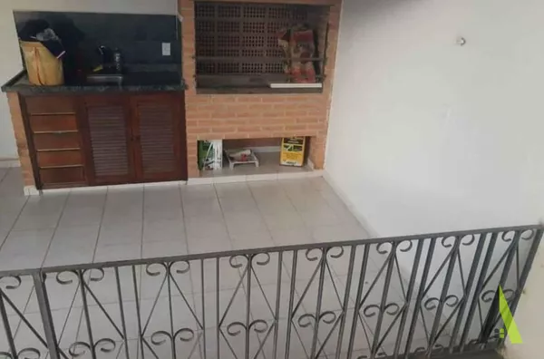 Sobrado Geminado em São Roque! 