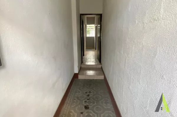 Ponto Comercial no Centro de São Roque! 