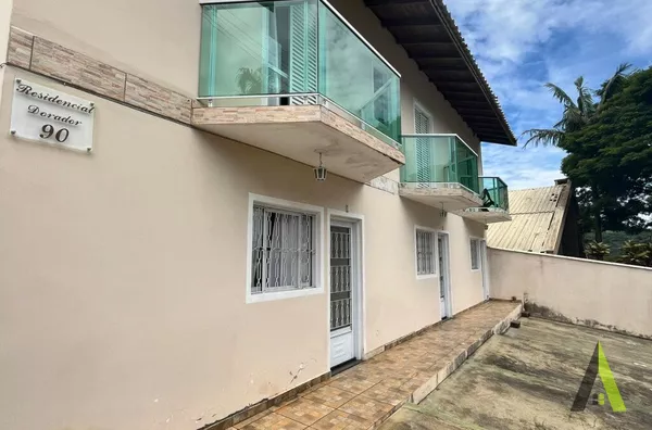 Sobrado Próximo em Condomínio Fechado de São Roque!