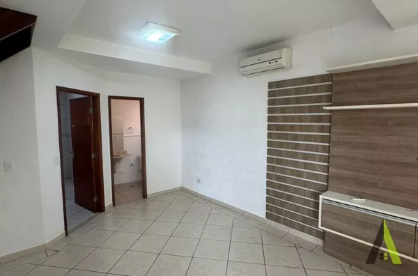 Sobrado em Condomínio Fechado em São Roque! 