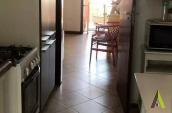 Apartamento no Centro de São Roque!