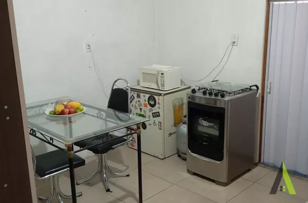 Casa Térrea Próxima ao Centro de São Roque! 