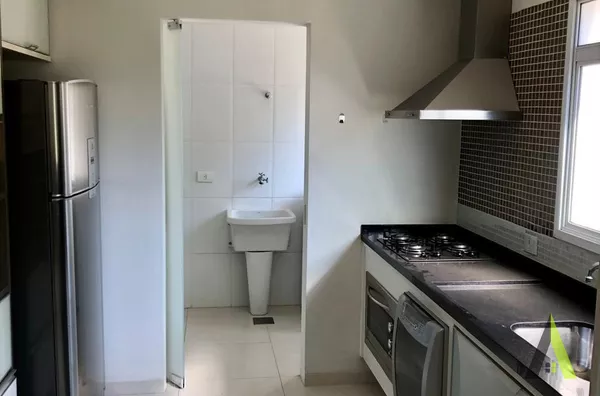 Apartamento Duplex Próximo ao Centro de São Roque! 