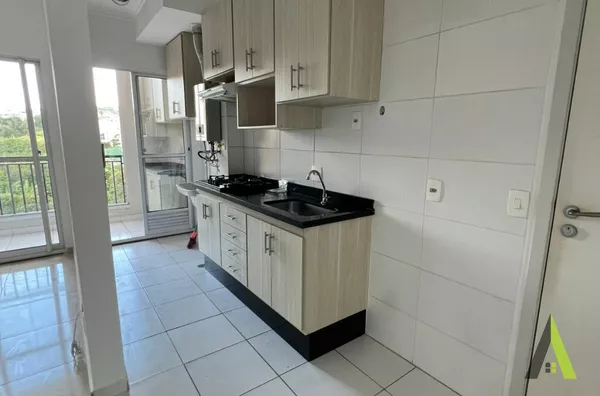 Apartamento em Condomínio Clube de São Roque! 