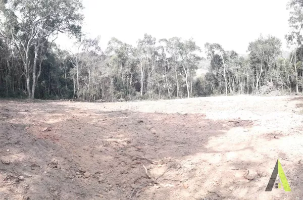 Terreno na Estrada do Vinho em São Roque! 