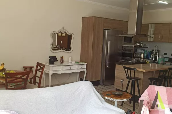  Sobrado coma Área Gourmet em Condomínio Fechado de São Roque!