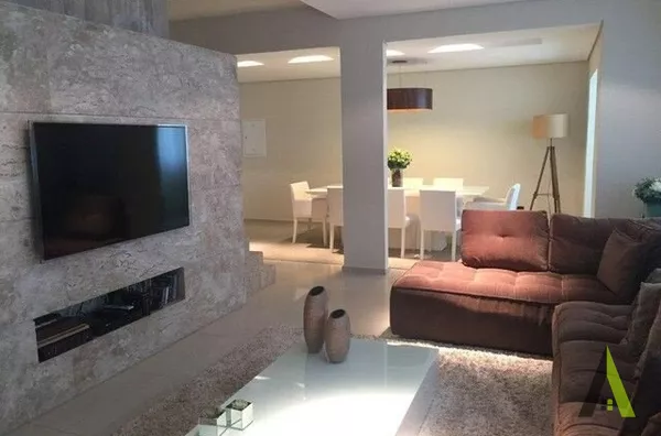 Apartamento Duplex no centro de São Roque!