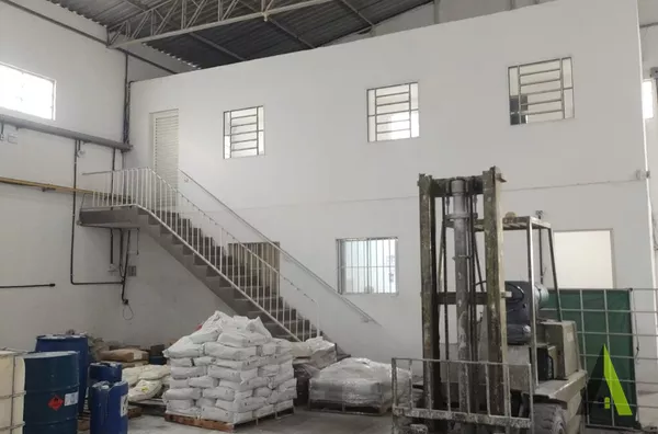  Indústria de Tintas com Infraestrutura Completa em Araçariguama!