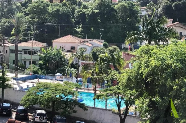  Apartamento Duplex Próximo ao Centro de São Roque! 