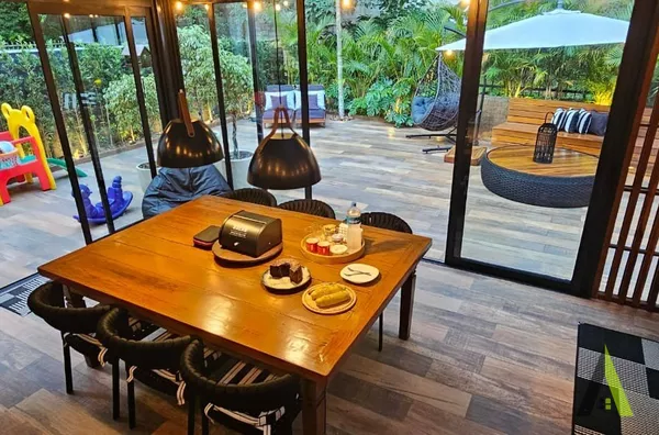 Sobrado em Condomínio Fechado de Alto Padrão de São Roque!