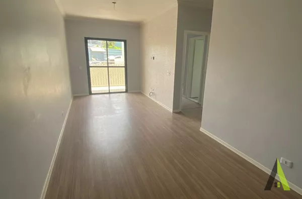 Apartamento em Bairro Tradicional de São Roque! 