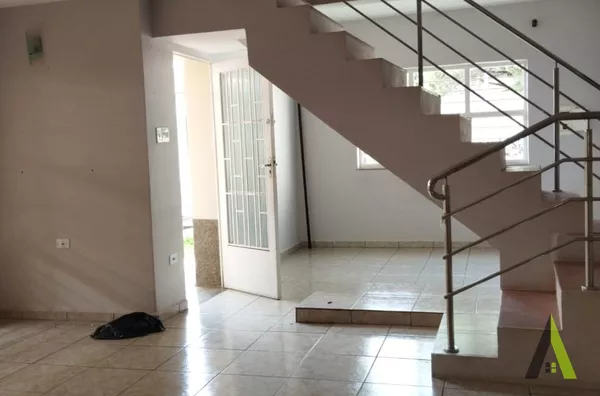 Sobrado no Centro de São Roque! 