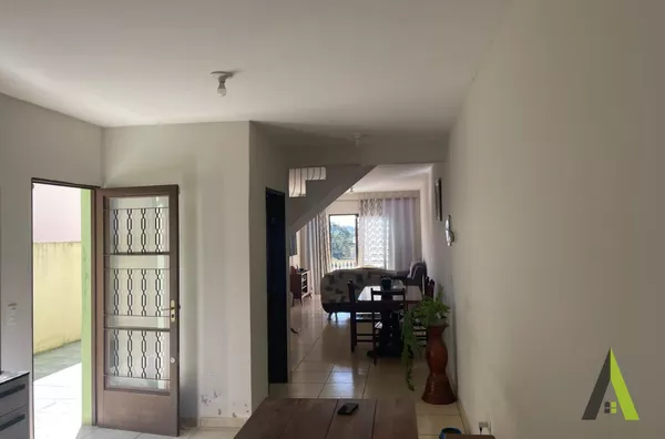 Sobrado em Bairro Tradicional  de São Roque! 